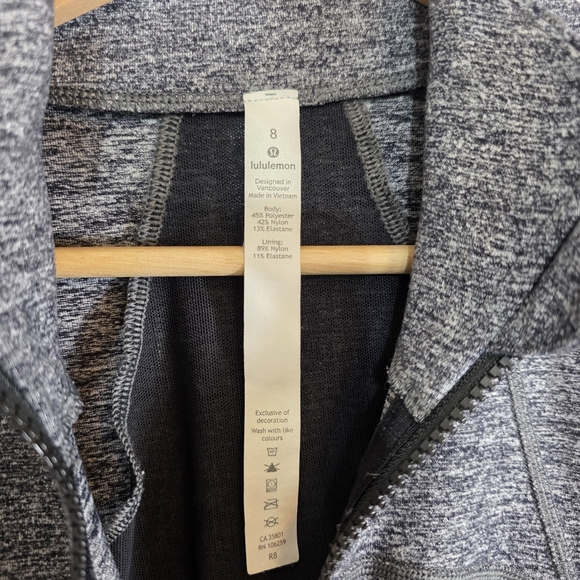 EUC Lululemon Define Work Out Fitness Full Zip Grey Stretch Jacket Size 8 - Picture 8 of 13